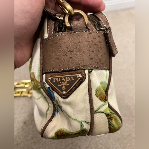 Authentic Prada shoulder bag - Picture 4 of 14